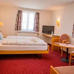Heilquelle-leukerbad-therme 3*