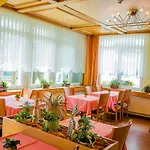 Heilquelle-leukerbad-therme لوكباد