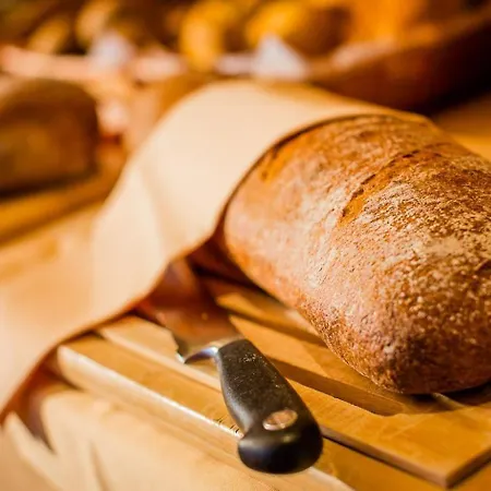 Heilquelle-leukerbad-therme