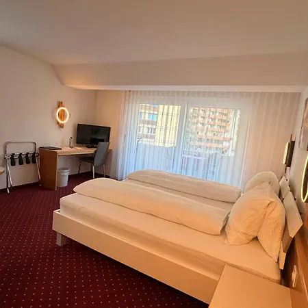 Hotel Heilquelle 3*