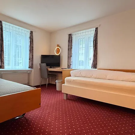 Heilquelle 3*