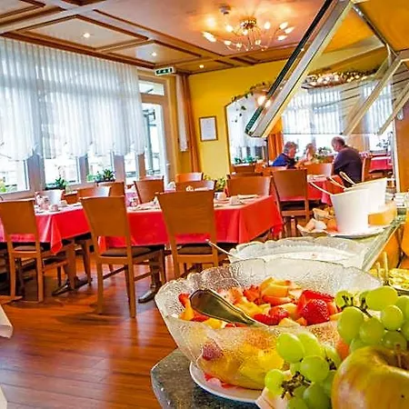 Heilquelle-leukerbad-therme Hotel Leukerbad