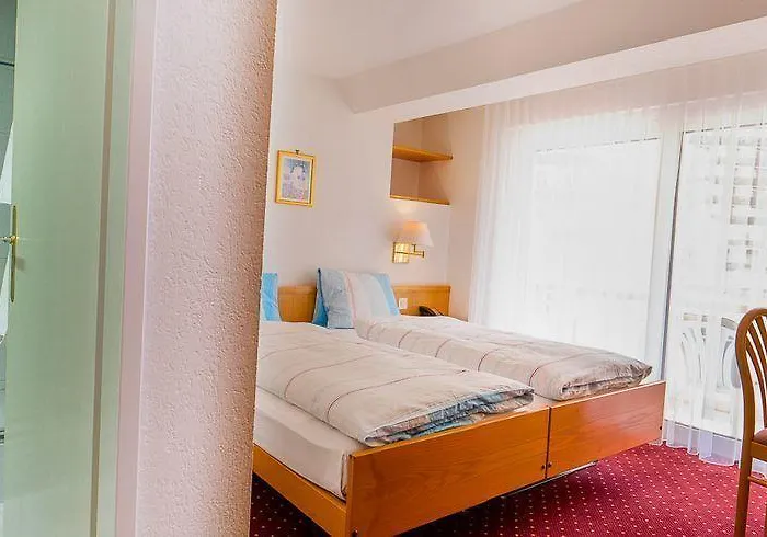 Hotell Heilquelle-leukerbad-therme 3*